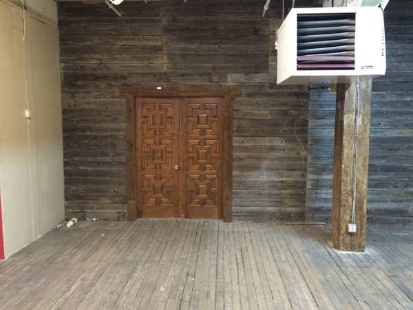 More Photos Of 1409-1411 W 11th St, Kansas City Industrial For Sale