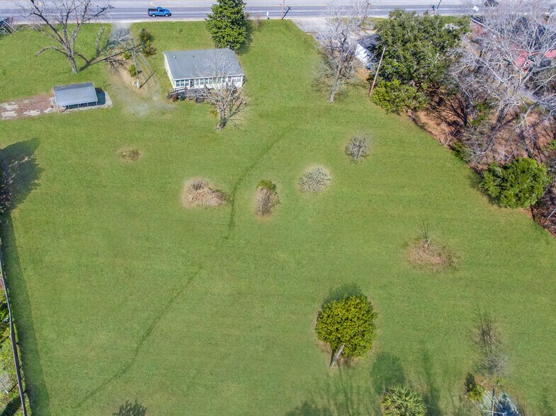 More Photos Of 126 N Highway 52, Moncks Corner Flex For Sale