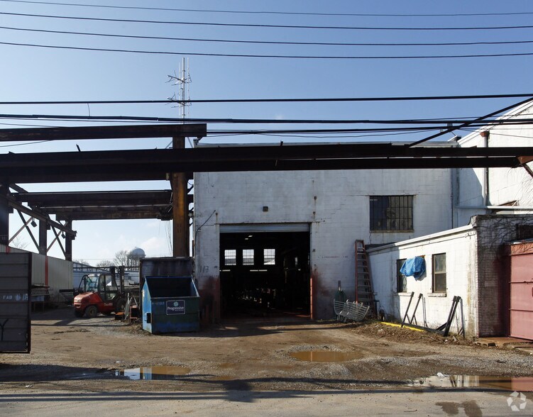 More Photos Of 115-117 S 13th St, Lindenhurst Warehouse For Sale