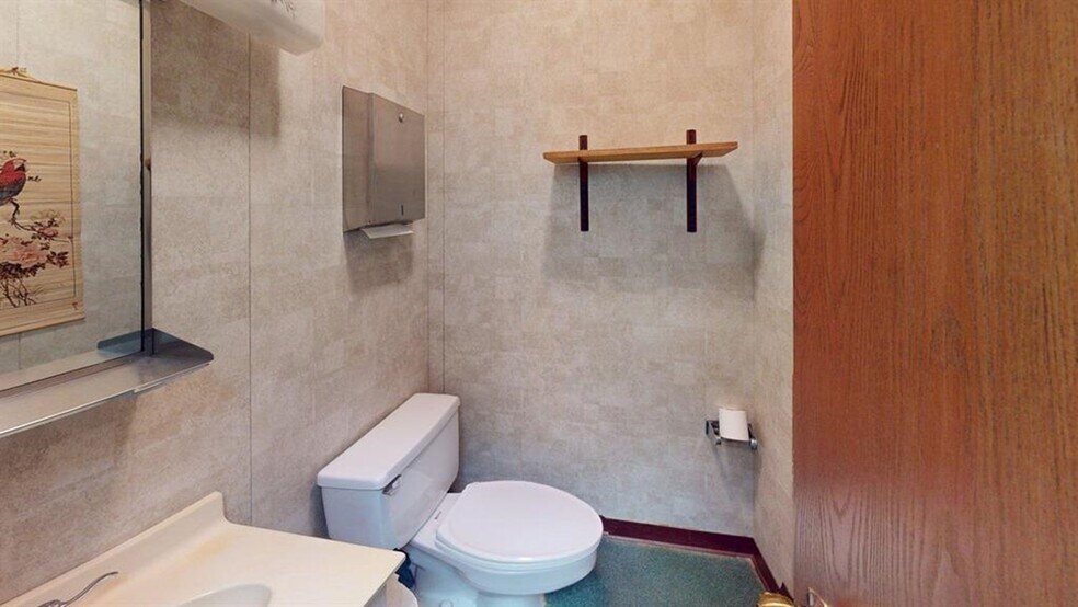 More Photos Of 2819 5th Ave, Huntington Medical For Sale