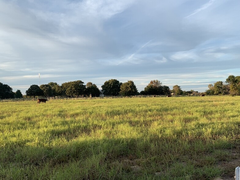 More Photos Of 1211 VZ County 4418 Rd, Canton Specialty For Sale