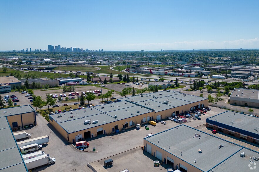 More Photos Of 908 53rd Ave NE, Calgary Warehouse For Lease