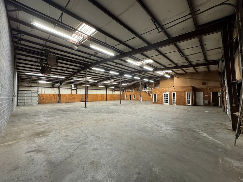 More Photos Of 7222 Maddox Rd, Lithonia Warehouse For Lease