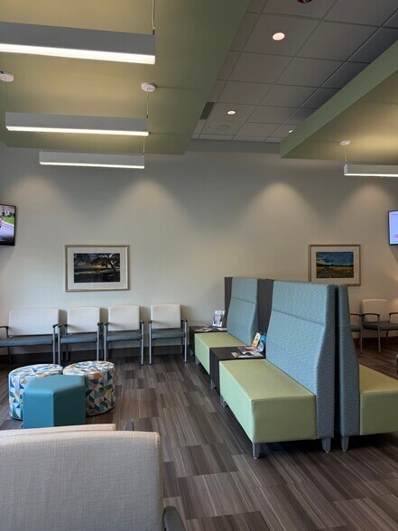 More Photos Of 885 Summit Crossing Pl, Gastonia Office For Sale