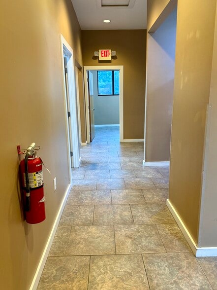 More Photos Of 6531 103rd St, Jacksonville Medical For Sale
