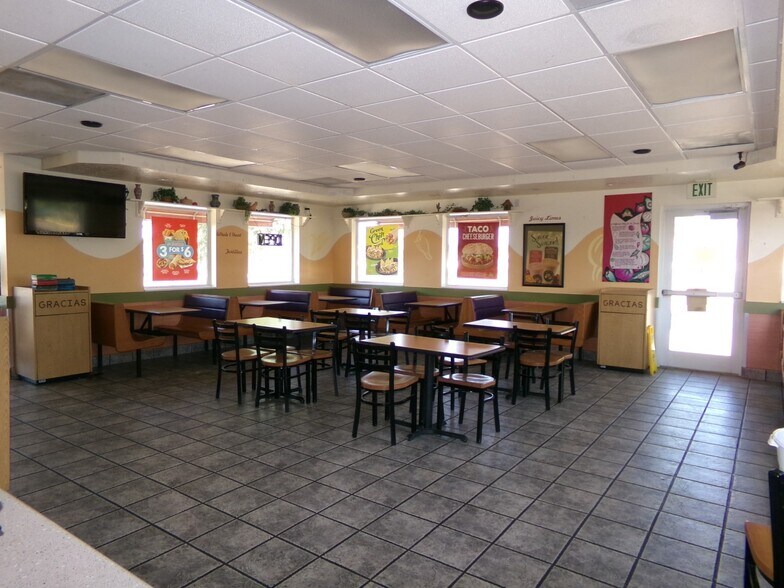 More Photos Of 104 N Main St, Lyman Fast Food For Sale