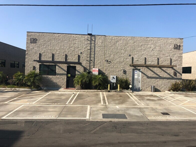 More Photos Of 130 Lomita St, El Segundo Research And Development For Lease