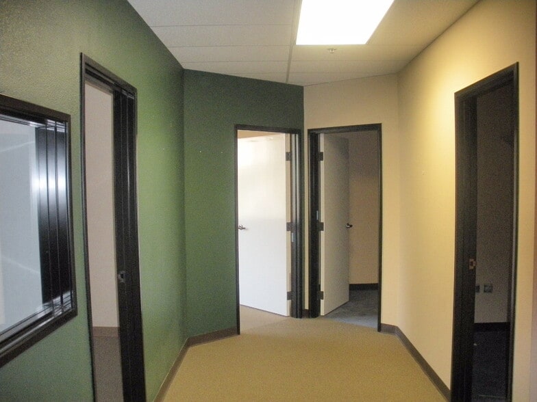 More Photos Of 26921-27051 Moulton Pky, Aliso Viejo Unknown For Lease