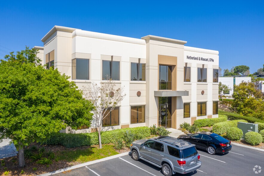 More Photos Of 3548 Seagate Way, Oceanside Office For Lease