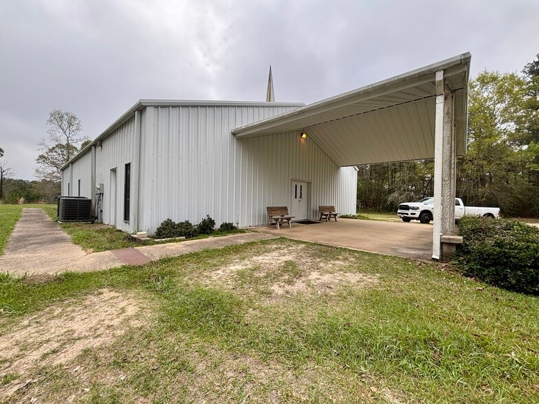 More Photos Of 5097 FM 1374 Rd, Huntsville Specialty For Sale