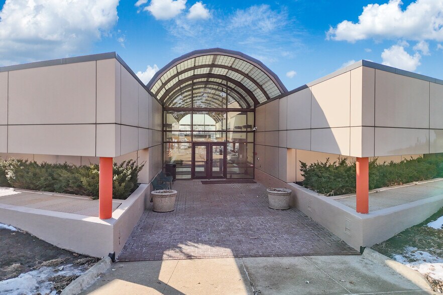 Primary Photo Of 3451 Hammond Ave, Waterloo Telecom Hotel Data Hosting For Lease