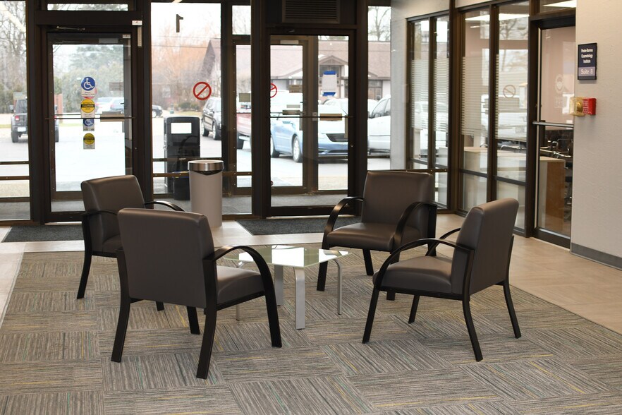 More Photos Of 3030 Lake Ave, Fort Wayne Office For Lease