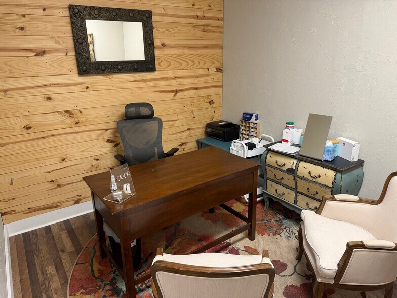 More Photos Of 15602 Northwest Blvd, Robstown Unknown For Lease