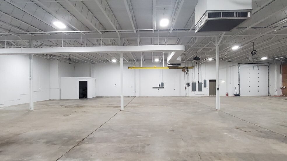 More Photos Of 1586 Paw Paw Ave, Benton Harbor Warehouse For Sale