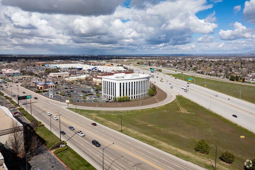 More Photos Of 1444 S Entertainment Ave, Boise Office For Lease