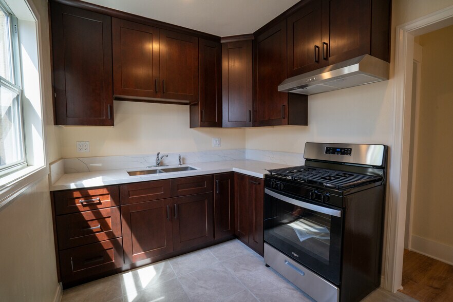 More Photos Of 1111 Pine Ave, Long Beach Apartments For Sale