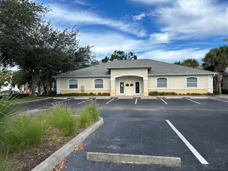 More Photos Of 525 S Hercules Ave, Clearwater Medical For Sale