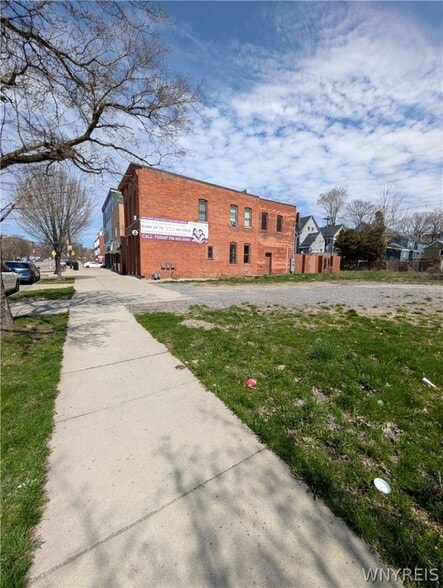 More Photos Of 577 Niagara St, Buffalo Storefront Retail Office For Sale