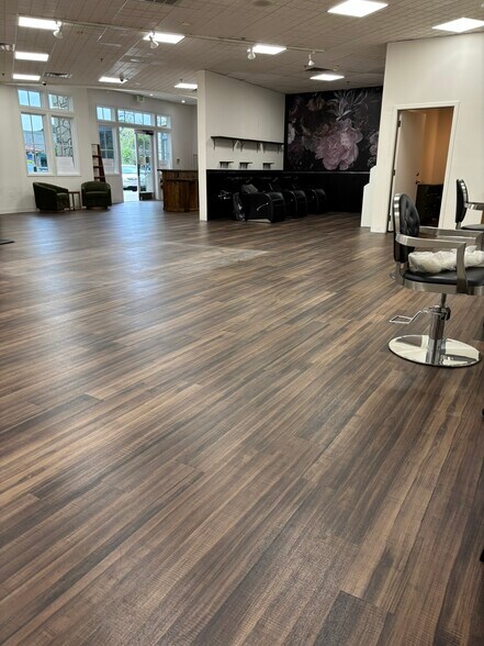 More Photos Of 451-465 Canyon del Rey Blvd, Del Rey Oaks Unknown For Lease