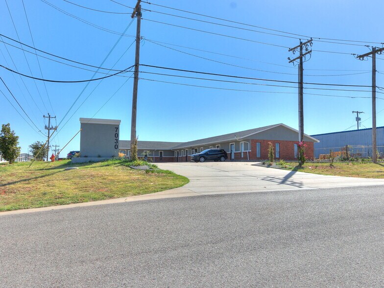 More Photos Of 7030 W Wilshire Blvd, Oklahoma City Storefront Retail Office For Lease