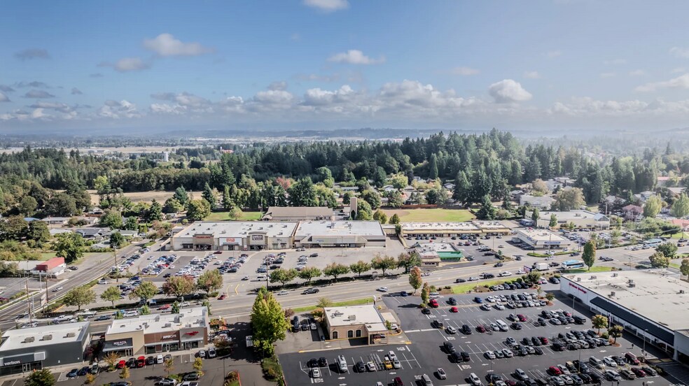 More Photos Of 4500 Commercial St SE, Salem Freestanding For Lease