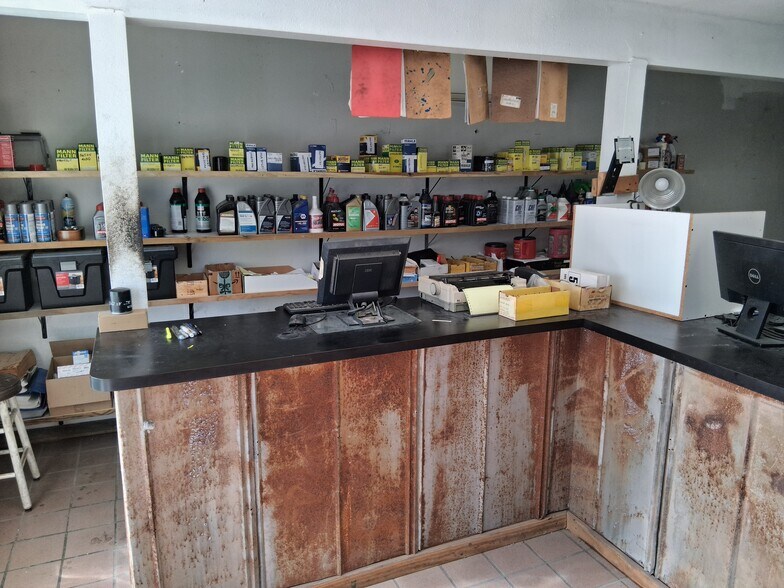 More Photos Of 602 24th St S, Saint Petersburg Unknown For Lease