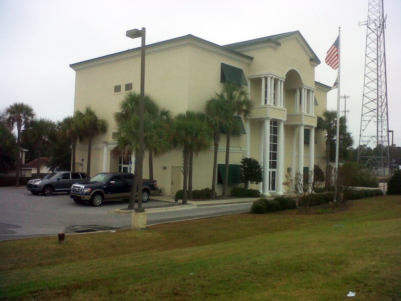 More Photos Of 16901 panama city beach Pky, Panama City Beach Medical For Sale