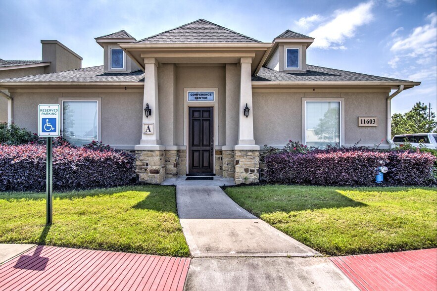 More Photos Of 11601 Spring-cypress Rd, Tomball Unknown For Lease