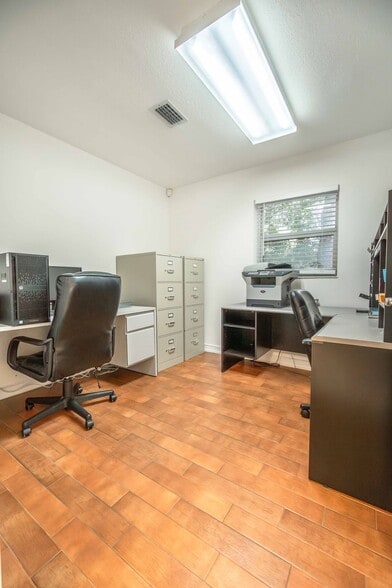 More Photos Of 18 NE 2nd Ave, Dania Beach Office For Sale
