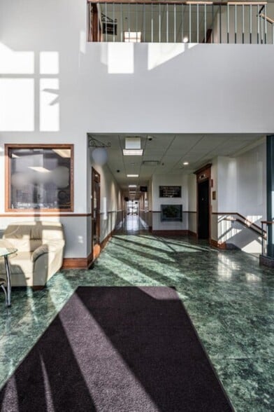 More Photos Of 700 N 3rd St, La Crosse Office For Lease