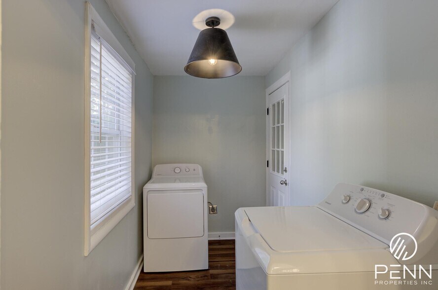 More Photos Of 2375 Forrest Ave, Memphis Apartments For Sale