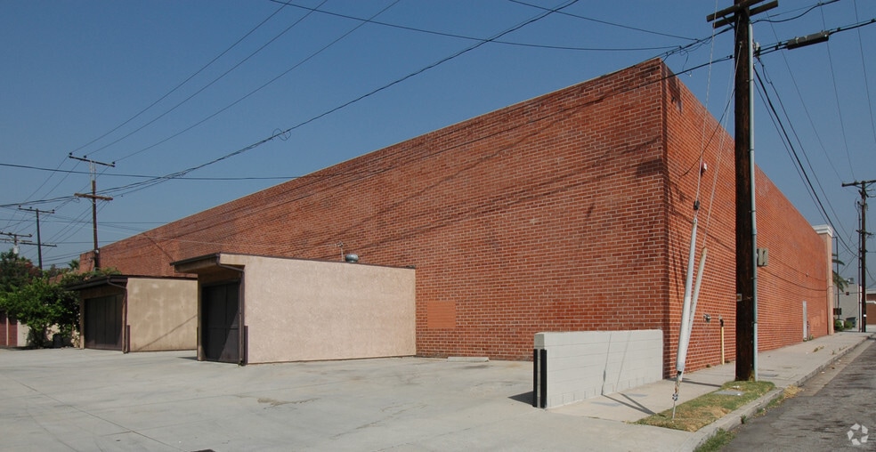 More Photos Of 704-712 W Las Tunas Dr, San Gabriel Unknown For Lease