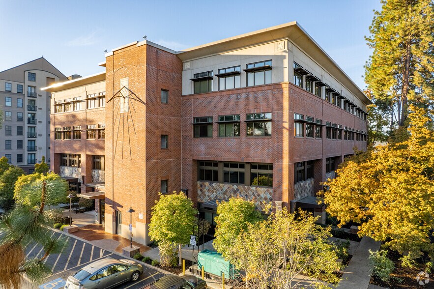 Primary Photo Of 360 E 10th Ave, Eugene Office For Sale