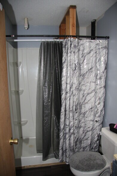 More Photos Of 310 Main St, Scribner Storefront For Sale