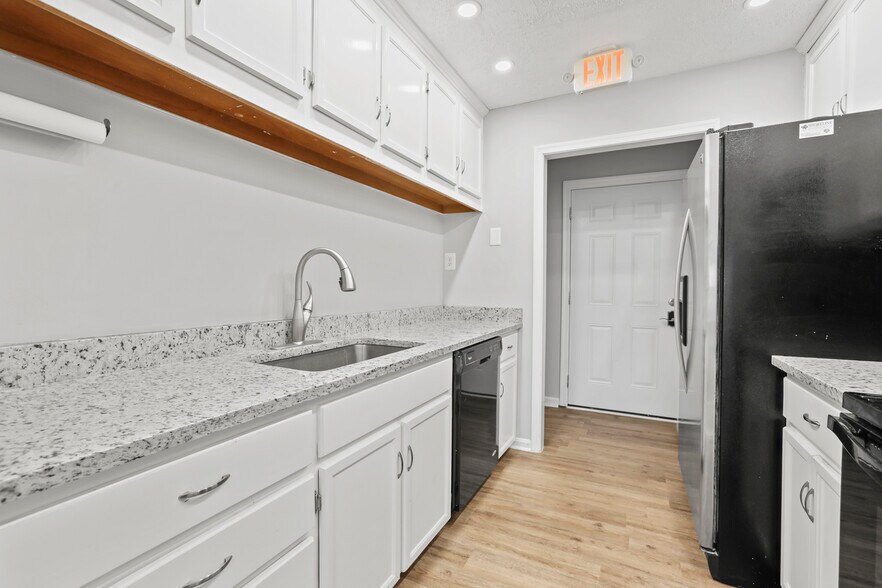 More Photos Of 5755 Courthouse Rd, Spotsylvania Office Residential For Lease