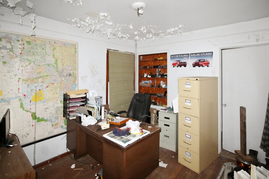 More Photos Of 44955 Michigan Ave, Canton Township Freestanding For Sale