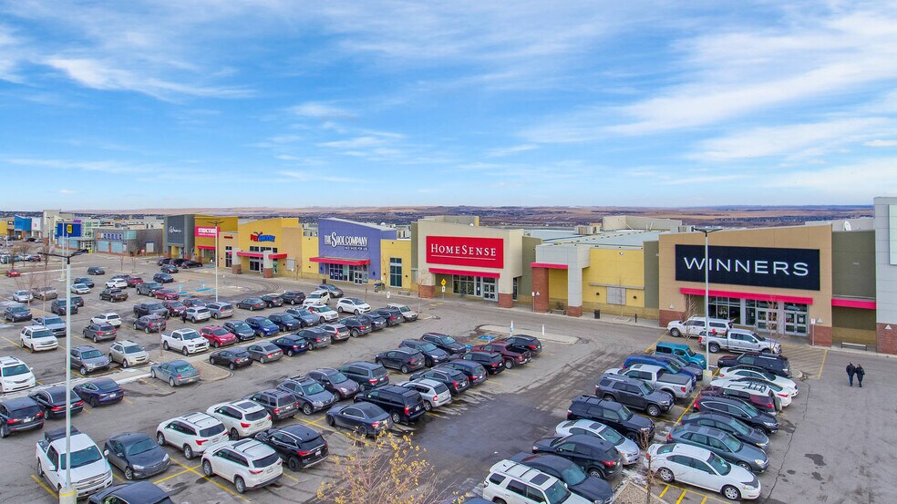 Primary Photo Of 11320 Sarcee Trl NW, Calgary Unknown For Lease