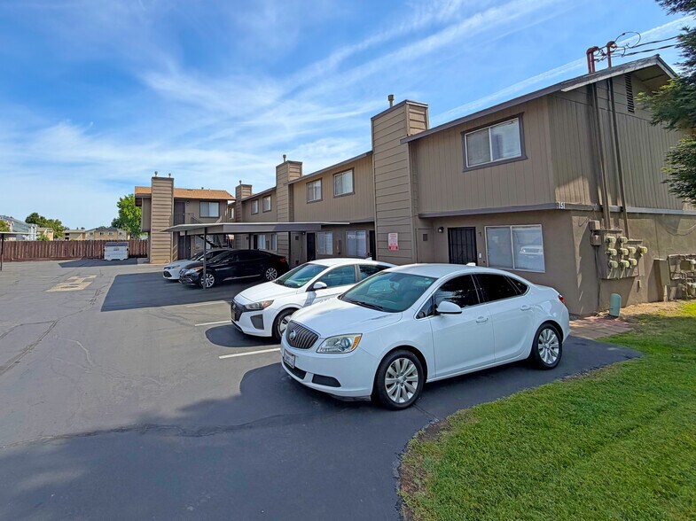 More Photos Of 151 20th Century, Turlock Apartments For Sale