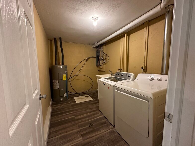 More Photos Of 205-274 Robert Dr, Syracuse Apartments For Sale