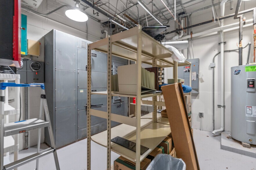 More Photos Of 2640 Pitcairn Rd, Monroeville Medical For Sale