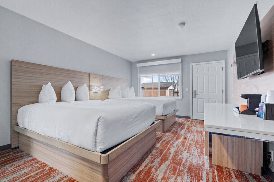 More Photos Of 2749 Spring St, Paso Robles Hotel For Sale