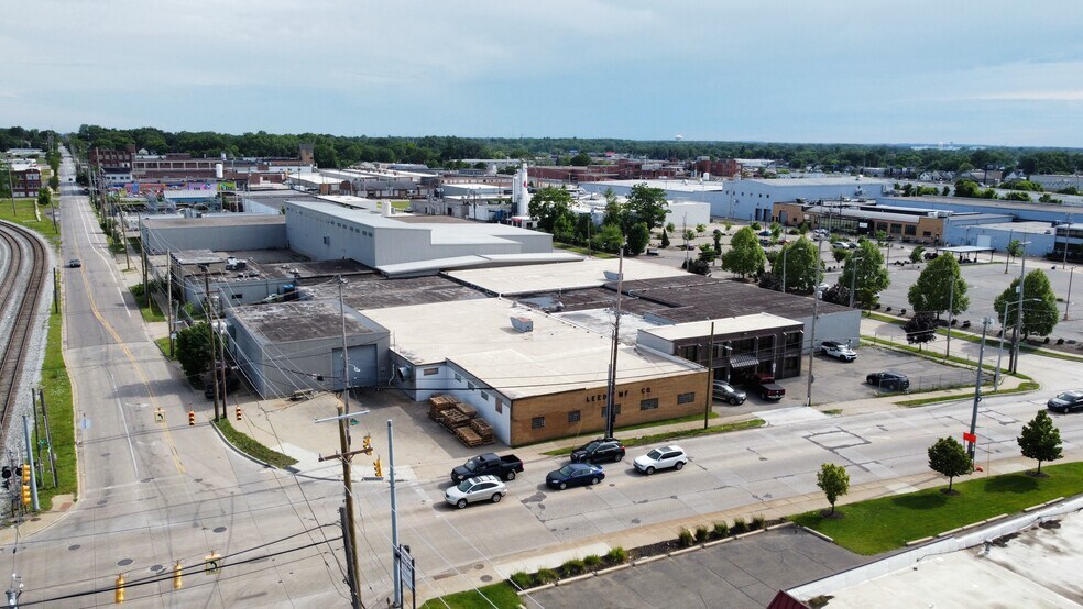More Photos Of 210 Hall St SW, Grand Rapids Warehouse For Sale