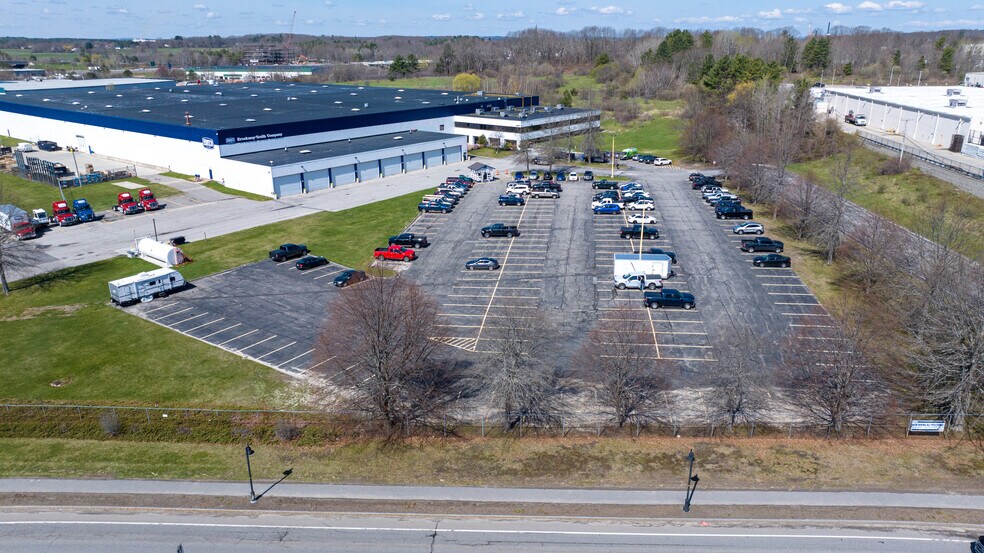 More Photos Of 7 Rand Rd, Portland Warehouse For Lease