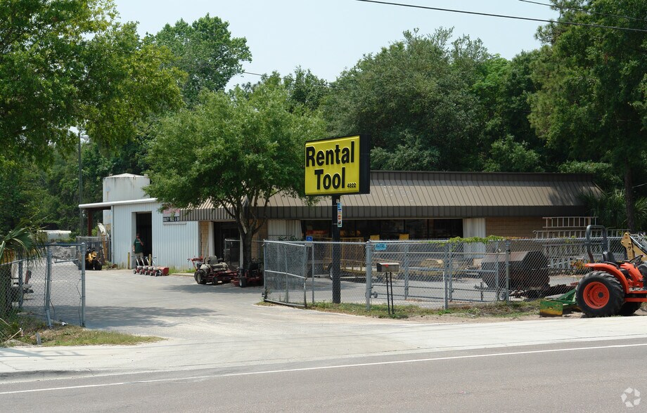 More Photos Of 4822 W Linebaugh Ave, Tampa Industrial For Lease