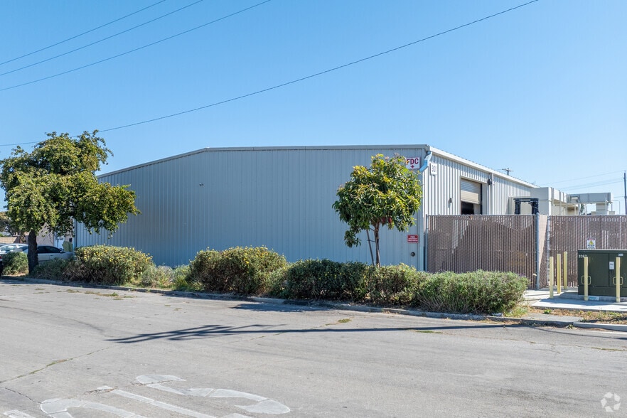 More Photos Of 301 E Laurel Ave, Lompoc Warehouse For Sale
