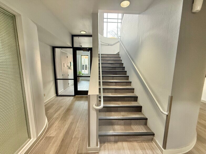 More Photos Of 1510 J St, Sacramento Office For Lease