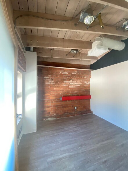 More Photos Of 201 Wilshire Blvd, Santa Monica Loft Creative Space For Lease