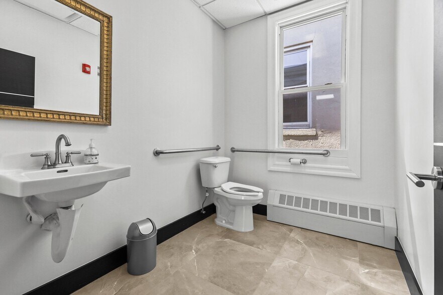 More Photos Of 210 Augusta St, South Amboy Unknown For Lease