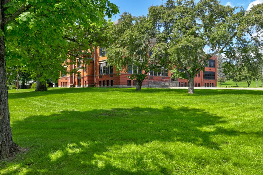 More Photos Of 1101 E 2nd St, Jamestown Schools For Sale