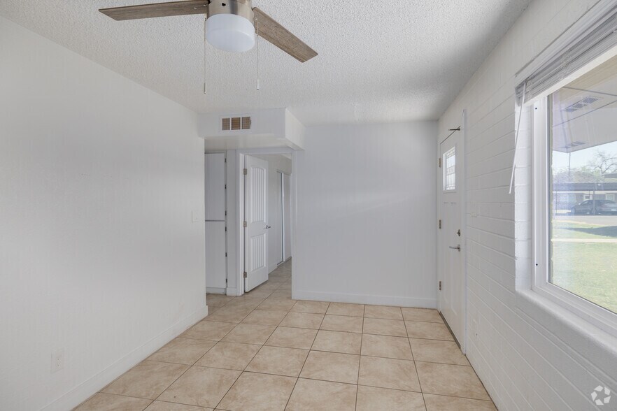 More Photos Of 510 N Horne, Mesa Apartments For Sale